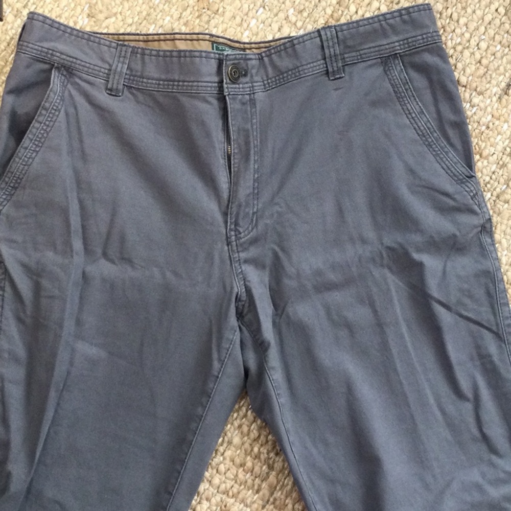 EUC G.H Bass &co cargo pants